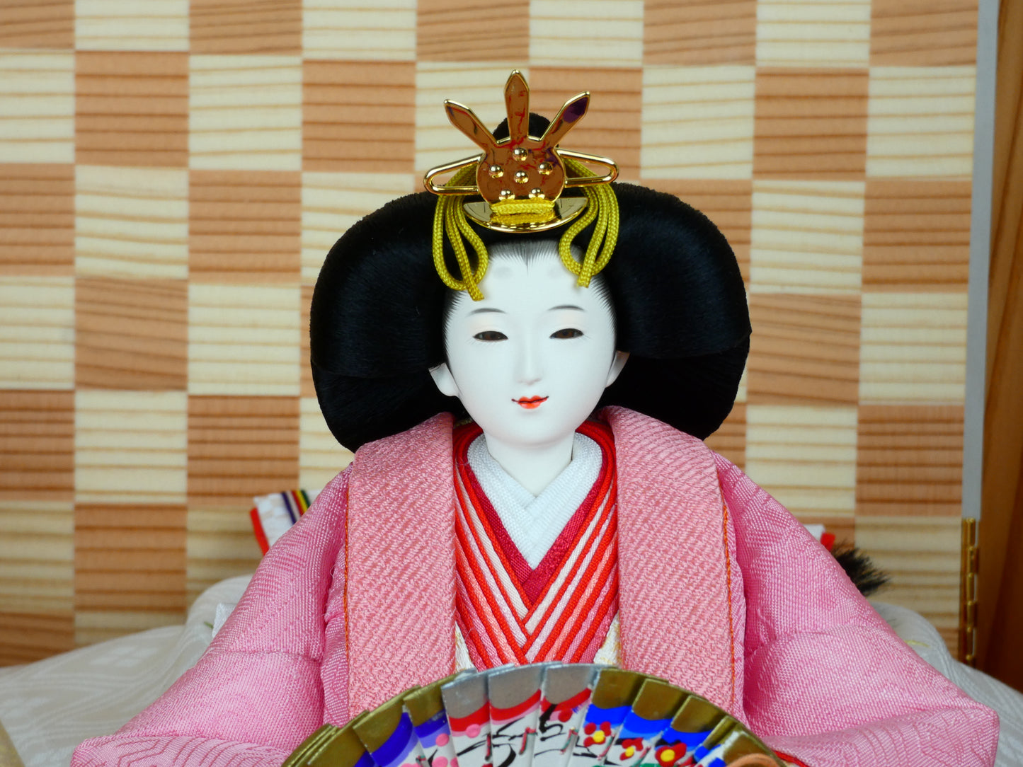 ふるさとやまがた雛 紅花手染め 金山杉 収納飾り WH
