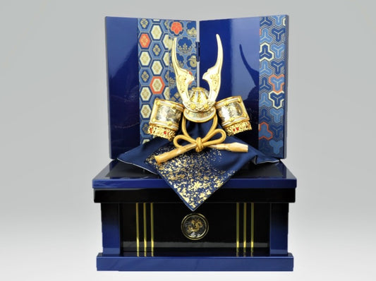 プレミアムコンパクトシリーズ 御兜収納飾り「藍」